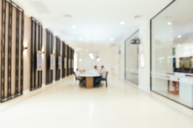 有没专门帮人贷款的人