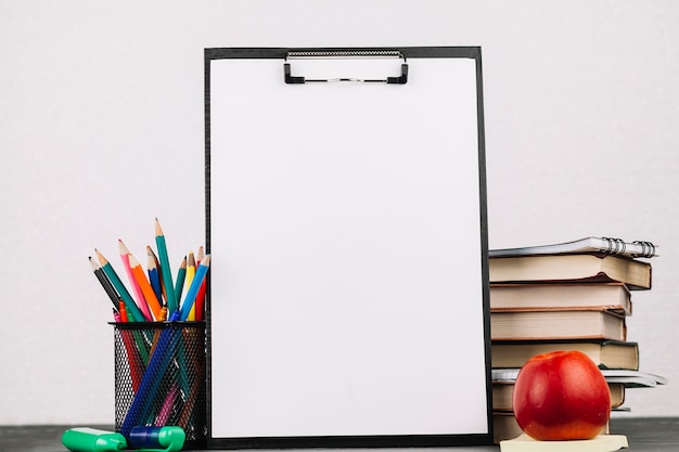 赵一曼的事迹简洁语言