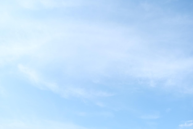 关于爱情中的失望和难受的说说 失望攒够了我自然会走