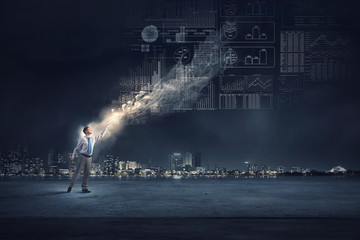 关于爱情中的失望和难受的说说 失望攒够了我自然会走